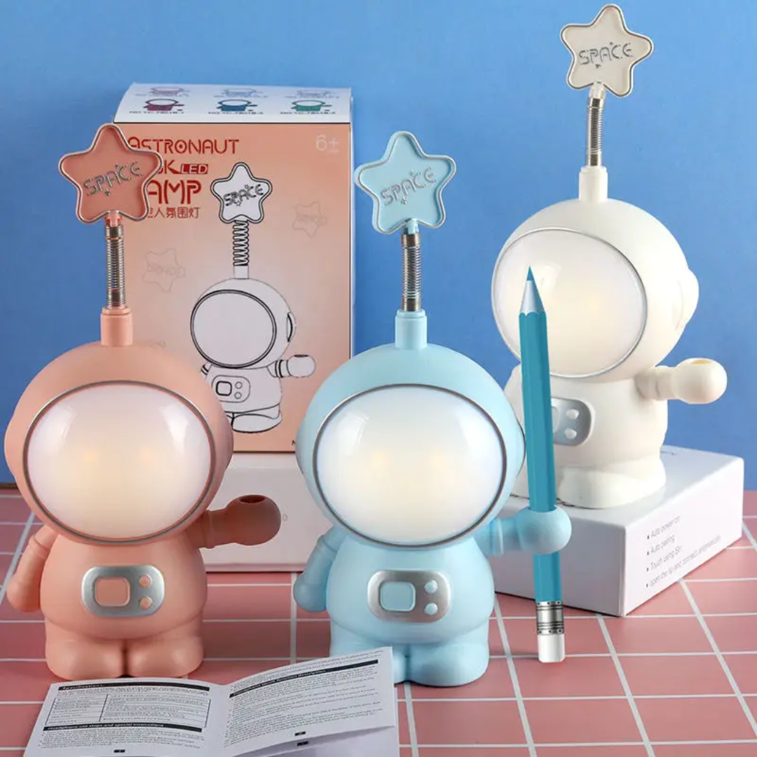 Astronaut Lamp
